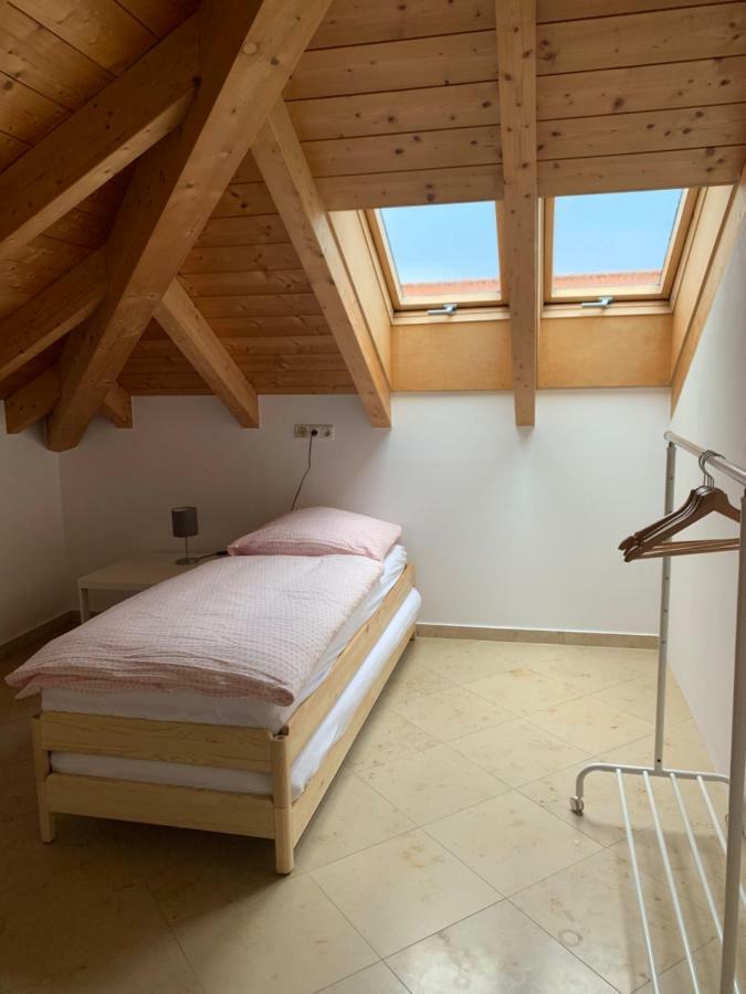 City Dachterassenwohnung Розенхайм Екстериор снимка
