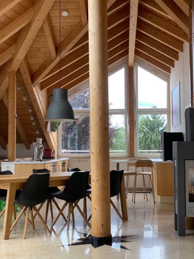 City Dachterassenwohnung Розенхайм Екстериор снимка